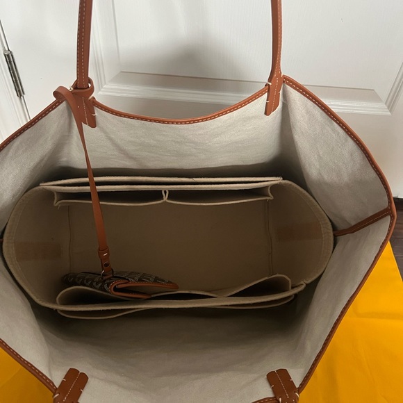 SOLD Goyard St Louis Tote GM - Picture 8 of 13